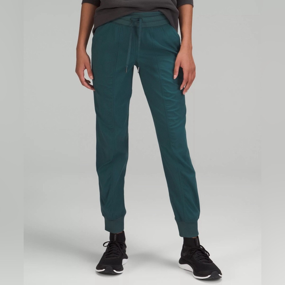 Lululemon Dance Studio Mid Rise Jogger Size 2 Legacy green - Picture 1 of 5